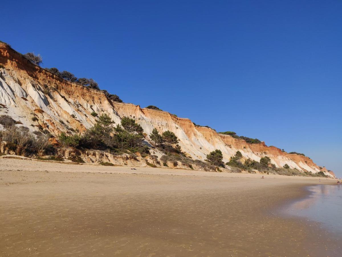 Algarve Albufeira, Quiet Apart With Pool At 10 Mn Walk From Praia Da Falesia Ольюш-ди-Агуа  Экстерьер фото
